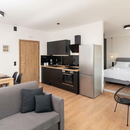 Elegant Urban Apartment Ираклио Екстериор снимка