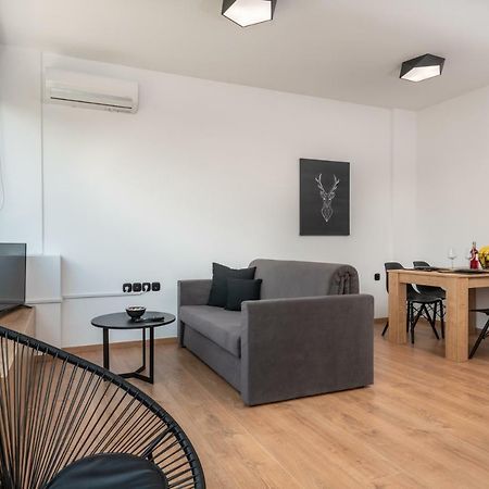 Elegant Urban Apartment Ираклио Екстериор снимка