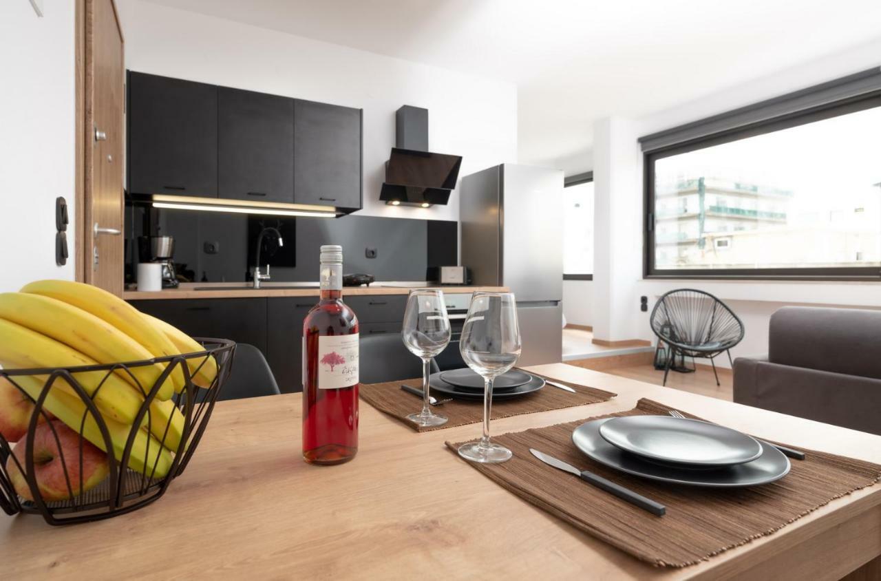 Elegant Urban Apartment Ираклио Екстериор снимка